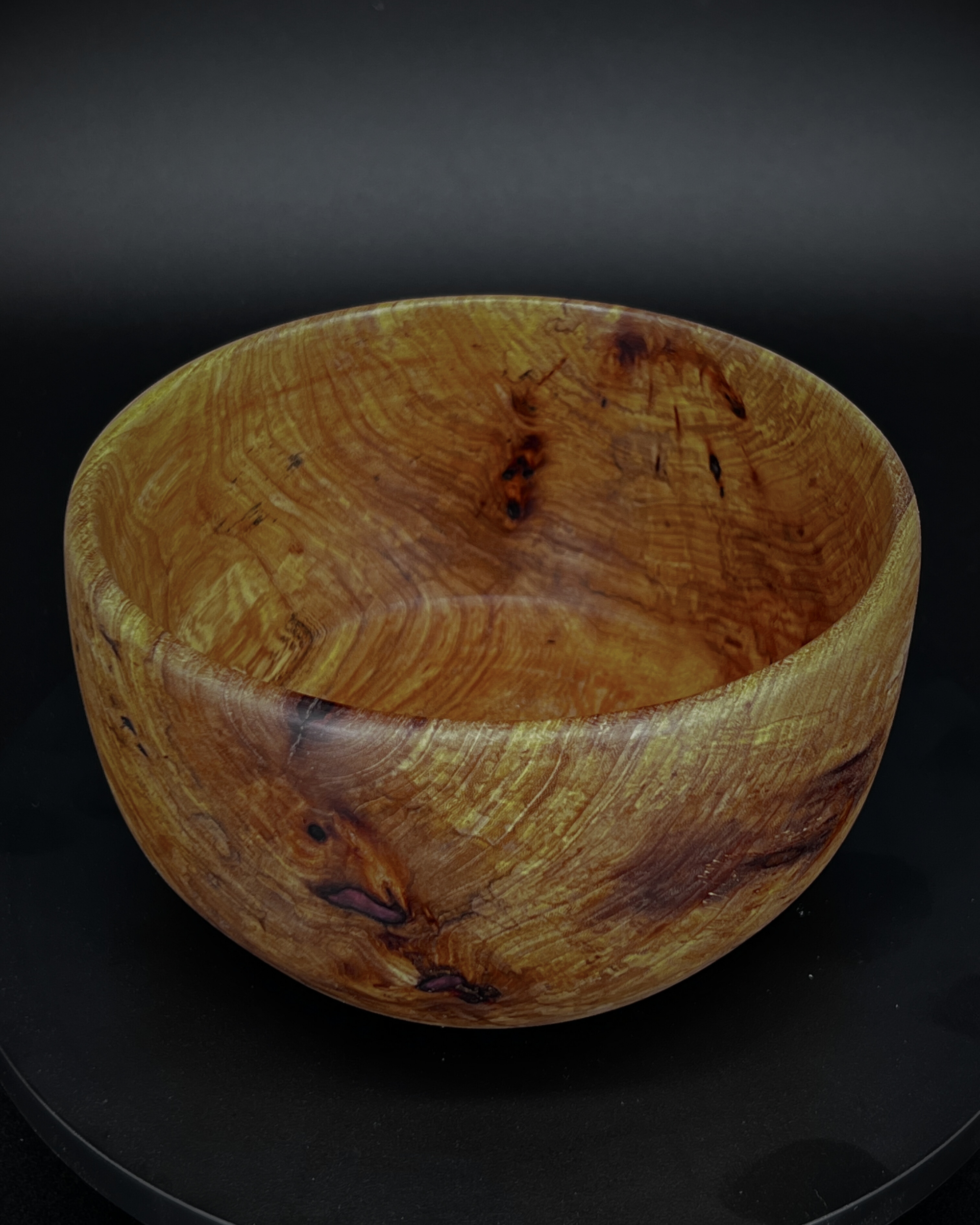 An RD Woodworks and Violins bowl